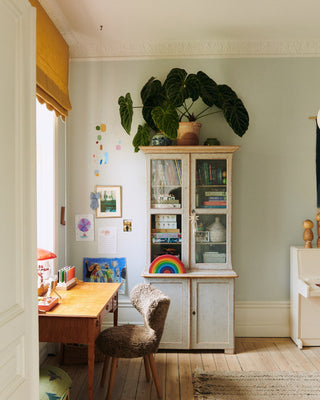 Lynn's Room, 9 years old