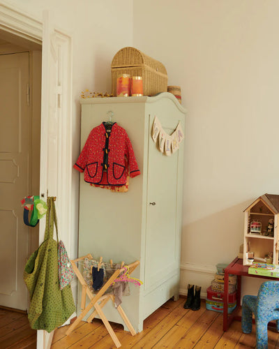 Drying Rack with Hangers & Wooden Pegs