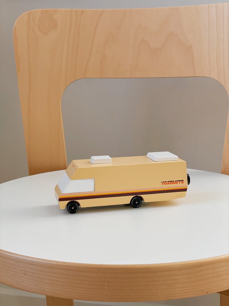 Yosemite RV toy car from Candylab